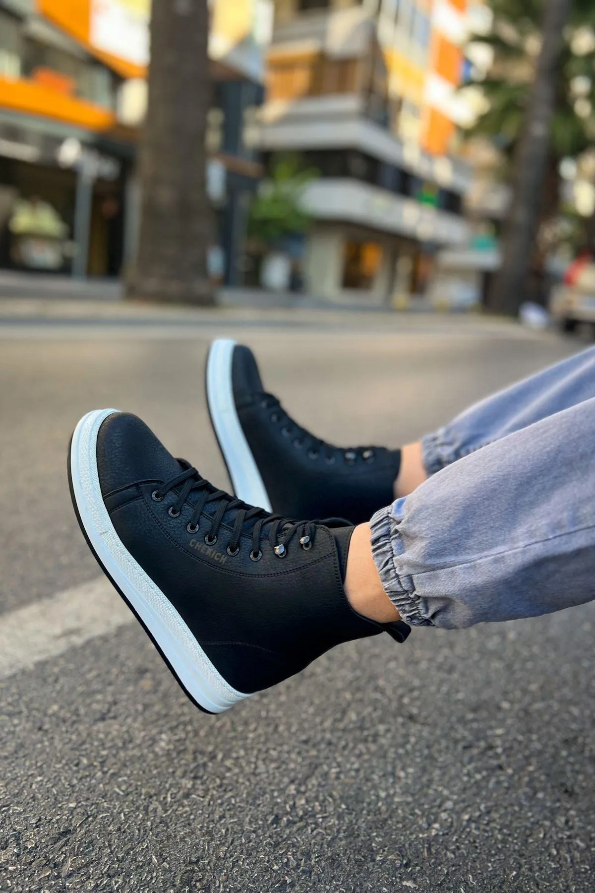 CH055  Mens Sneaker Boots
