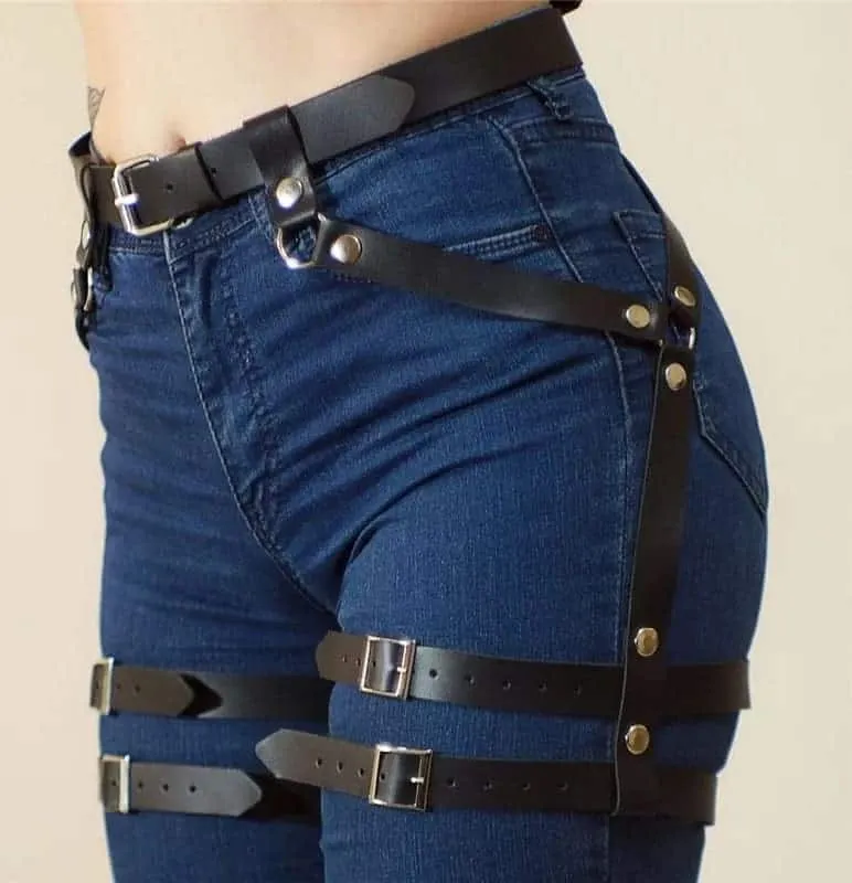 Zipper Garter Flat Boots
